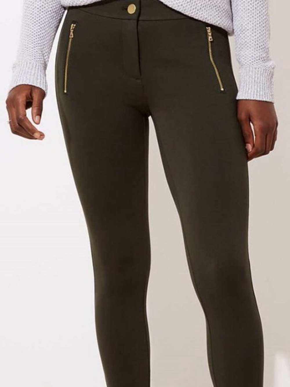 Loft Olive Skinny Ponte Pants with Gold hardware size 6